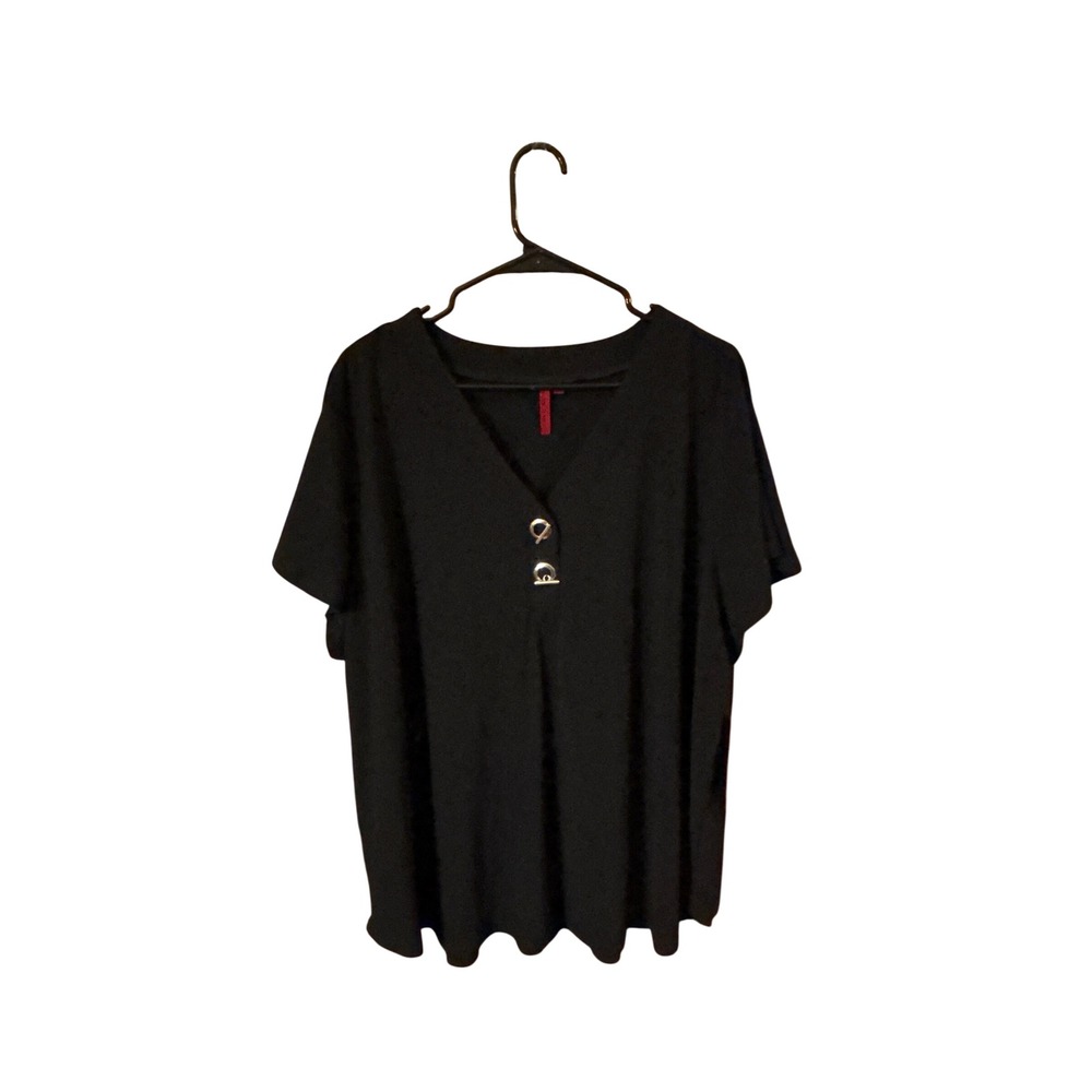 Love Scarlett Womens Plus 3X Black V-Neck Toggle Accent Short Sleeve Top NWT